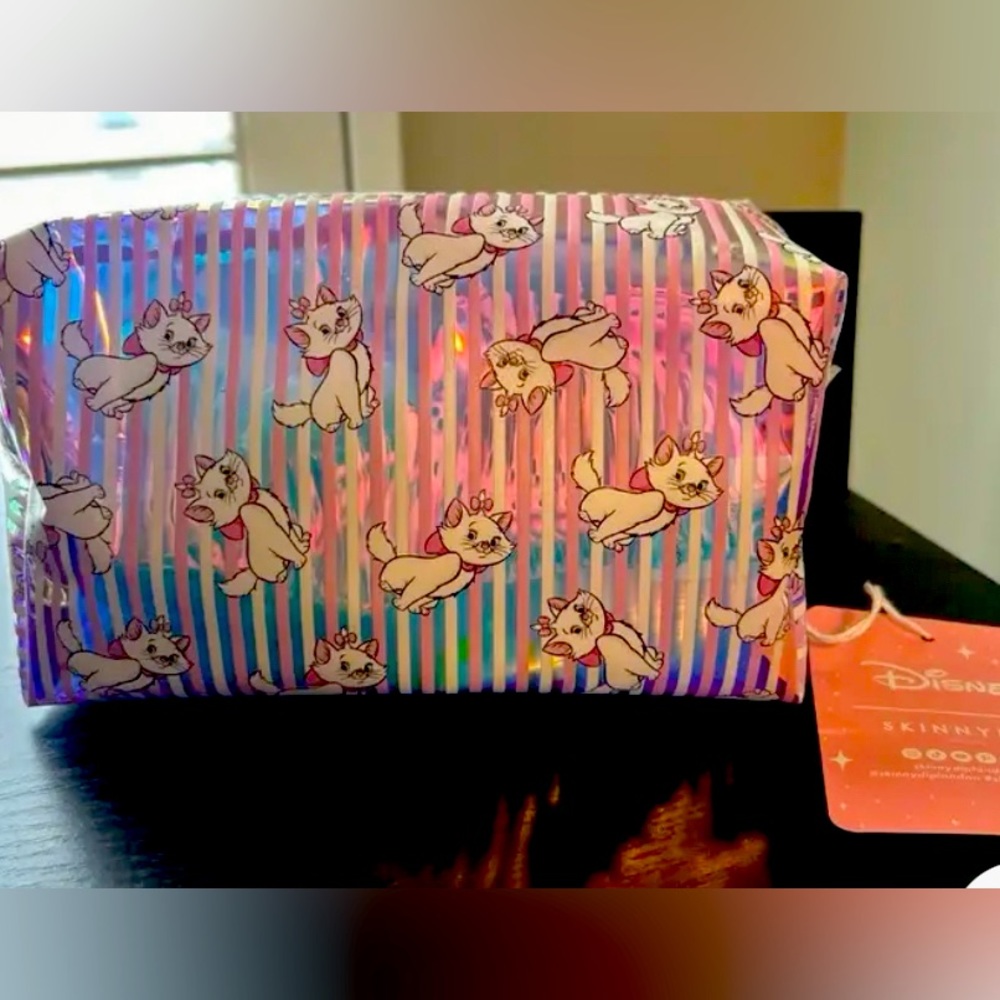 Skinnydip Disney x Skinnydip Marie Makeup Bag